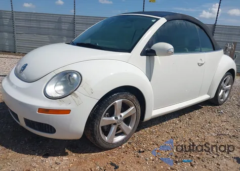 2007 Volkswagen New Beetle Triple White из США, поврежденный, VIN 3VWFF31Y77M421510